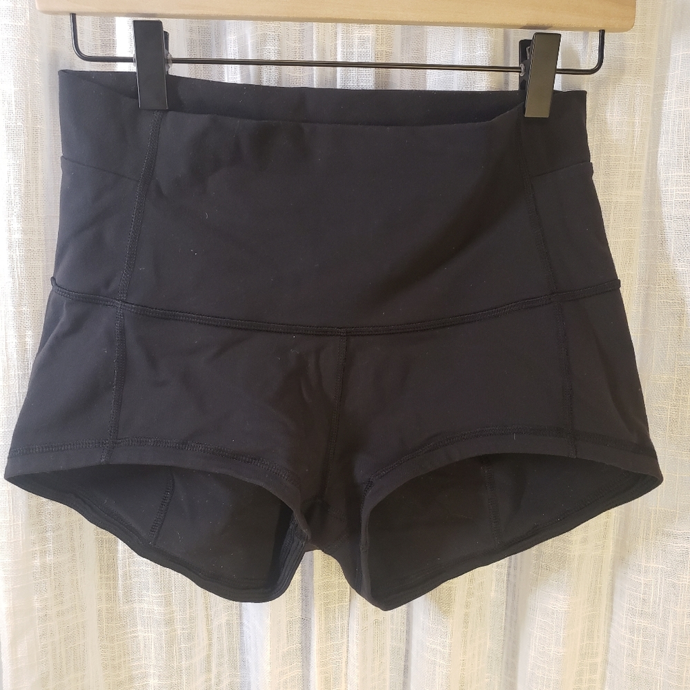 Wonder under style short